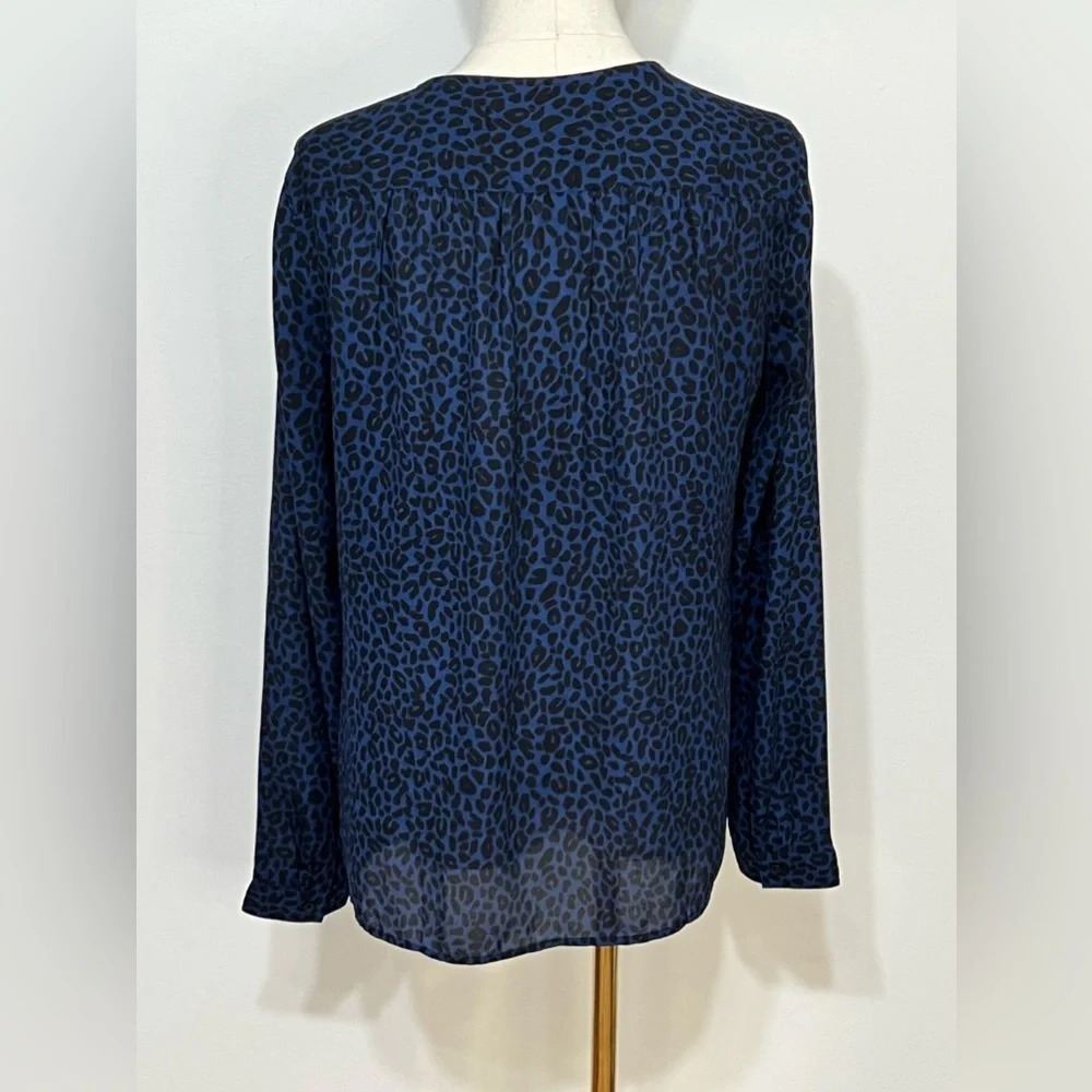 ANN TAYLOR LOFT Sheer Leopard Print Button Up Blouse Top Size Small - Picture 5 of 9